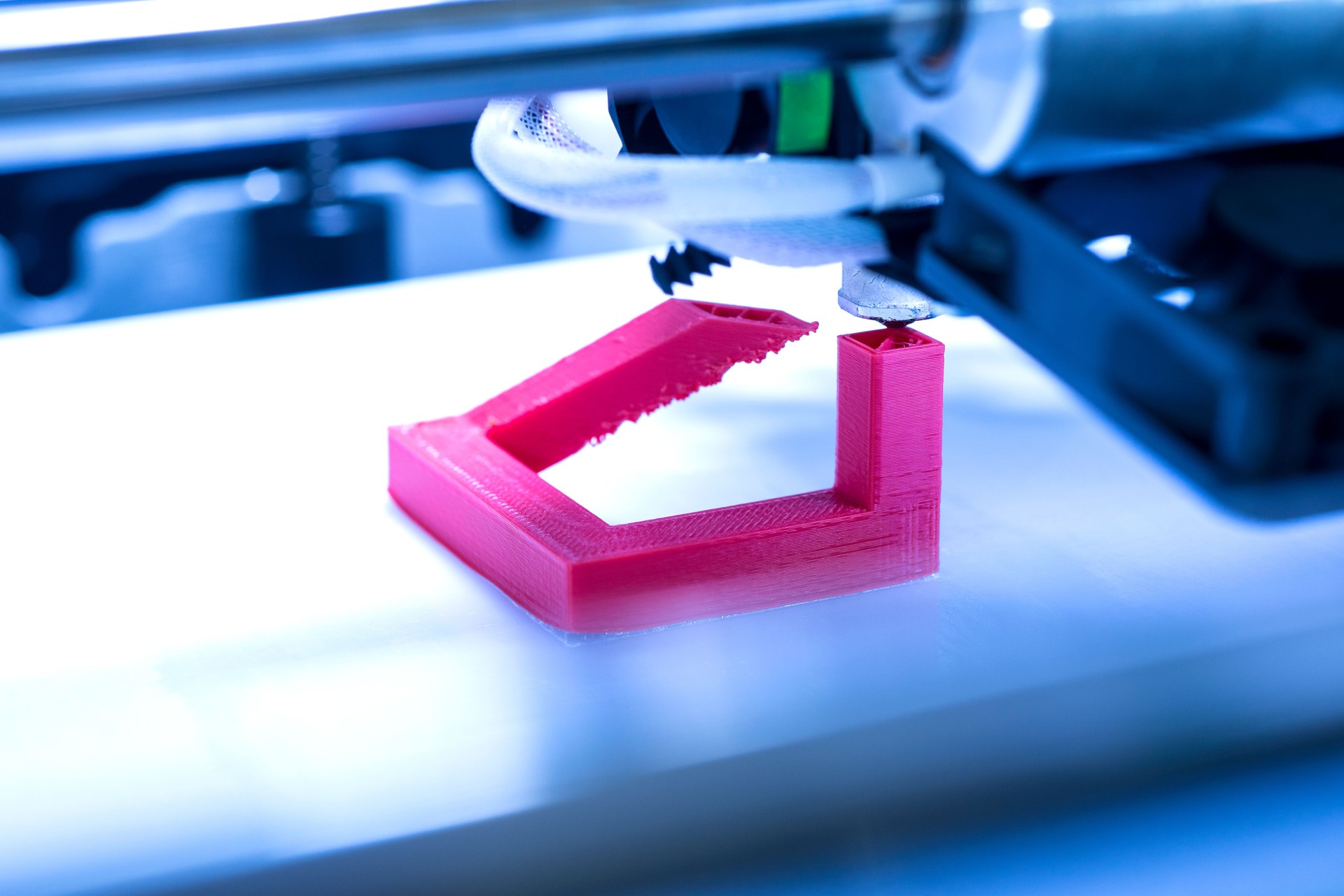 Three dimensional printing machine
